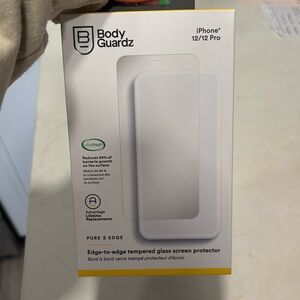Body guards iPhone 12/12 Pro screen protector
